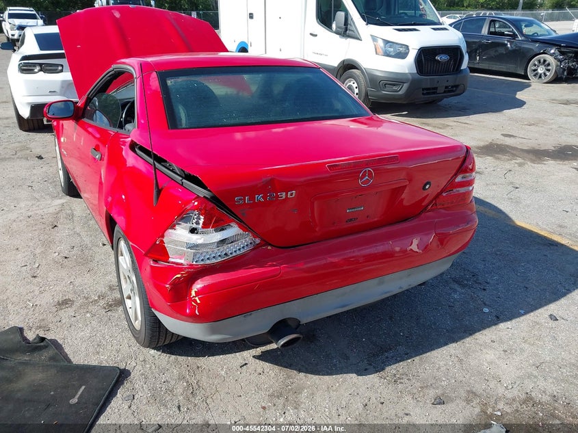 1999 Mercedes-Benz Slk 230 Kompressor VIN: WDBKK47FXXF113108 Lot: 45542304