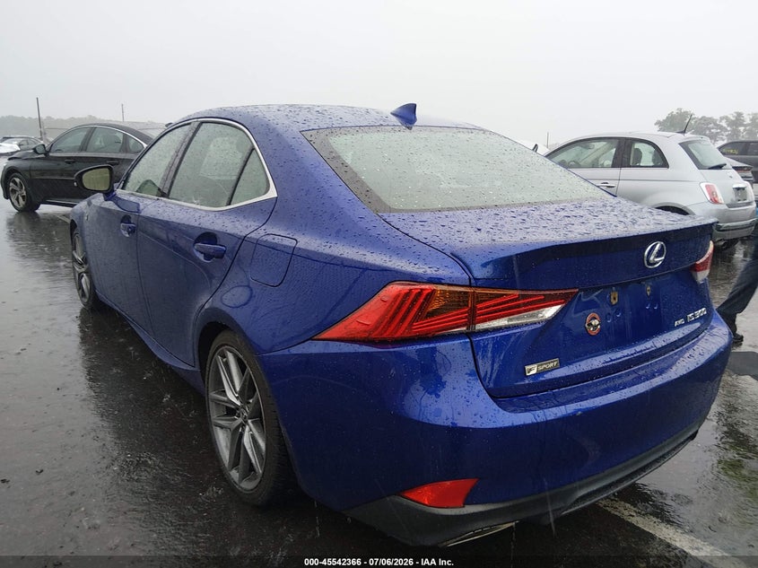 2019 LEXUS IS 300 auction photo 3