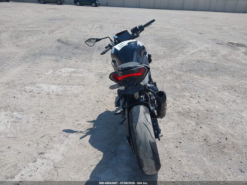 2026 KAWASAKI ZR900 auction photo 6