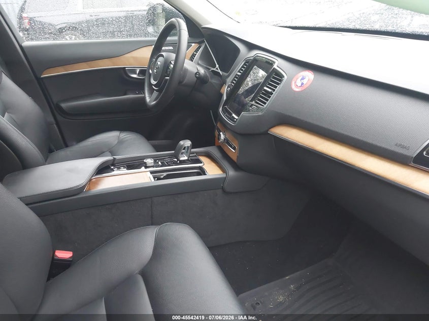 2024 VOLVO XC90 auction photo 5