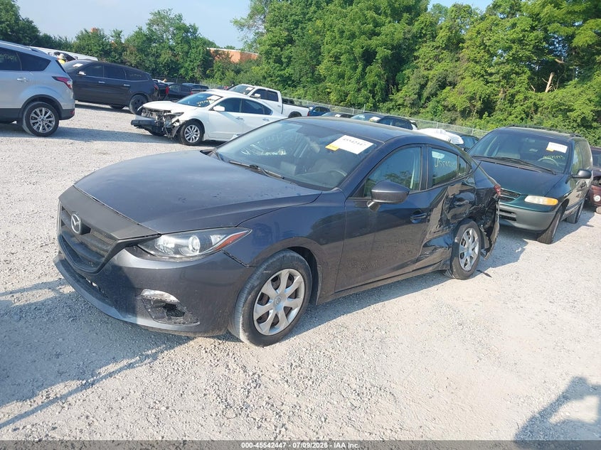 2015 MAZDA MAZDA3 auction photo 2