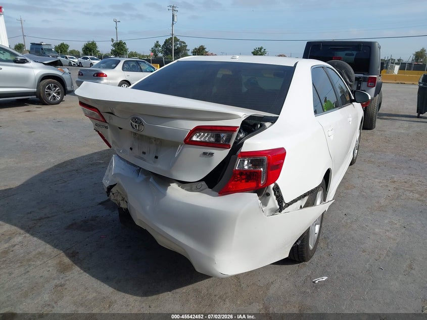 2014 TOYOTA CAMRY auction photo 4