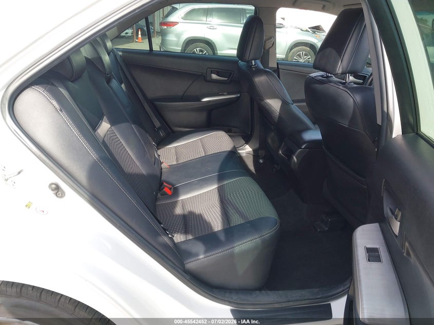 2014 TOYOTA CAMRY auction photo 8