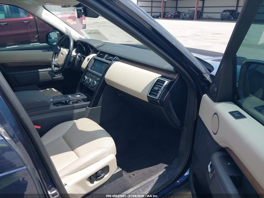 2019 LAND ROVER DISCOVERY auction photo 5