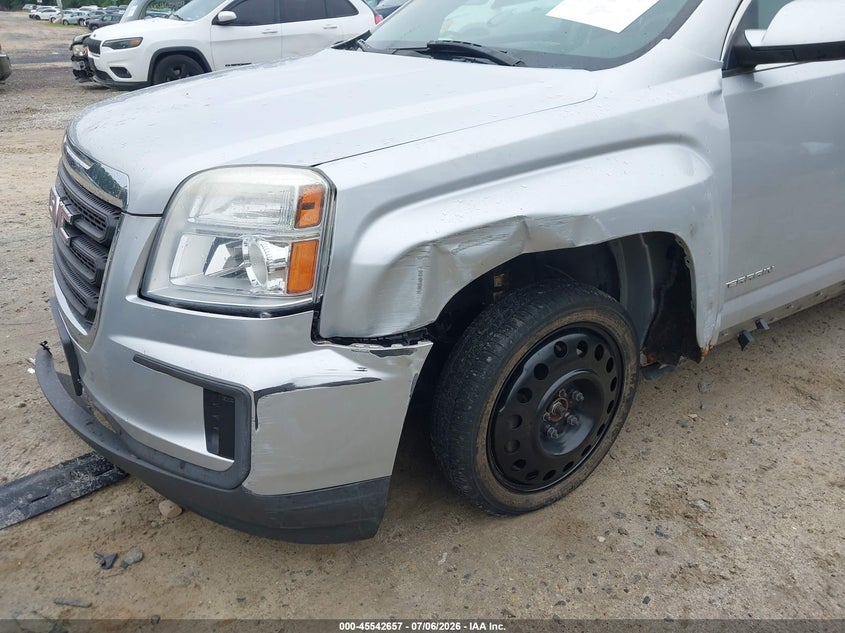 2016 GMC TERRAIN auction photo 6