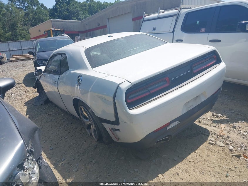 Vin: 2c3cdzag8fh885039, lot: 46040949, dodge challenger sxt 20153