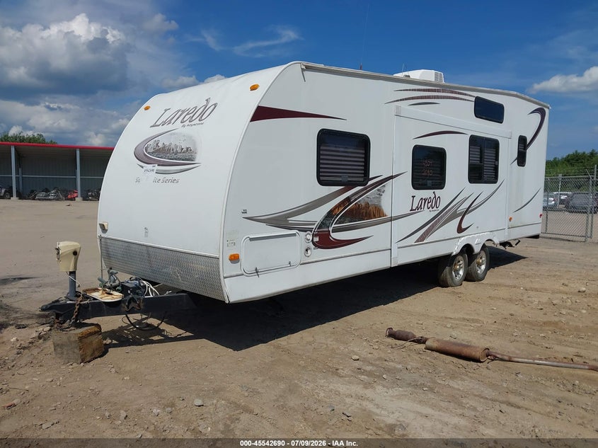 2010 KEYSTONE LAREDO auction photo 2