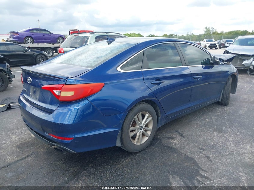 2015 HYUNDAI SONATA auction photo 4
