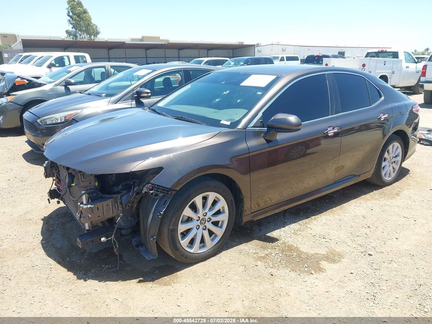 4T1B11HK0KU193890 2019 TOYOTA CAMRY LE photo 1