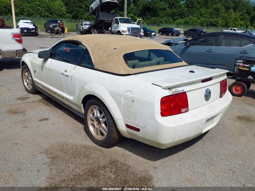 2009 FORD MUSTANG auction photo 3
