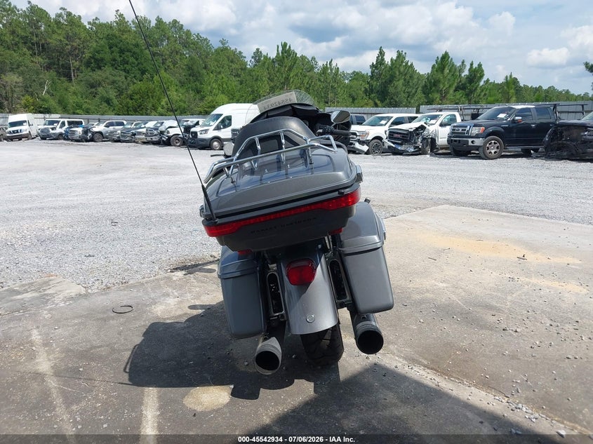 2022 HARLEY-DAVIDSON FLHTK auction photo 6