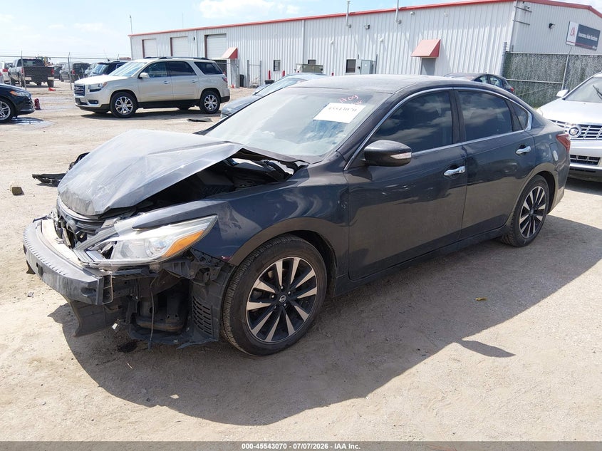 2018 NISSAN ALTIMA auction photo 2