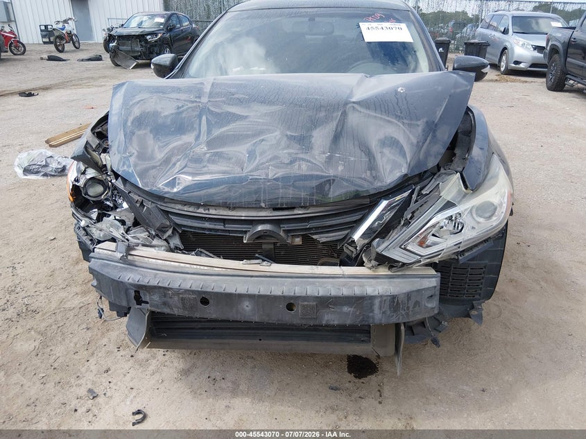 2018 NISSAN ALTIMA auction photo 6