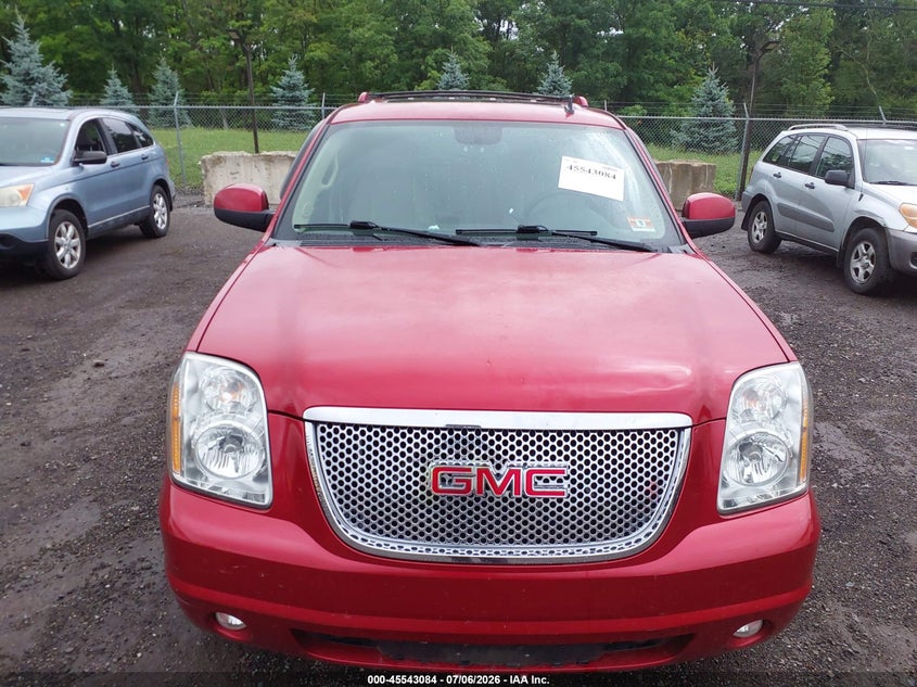 2013 GMC YUKON XL 1500 auction photo 6