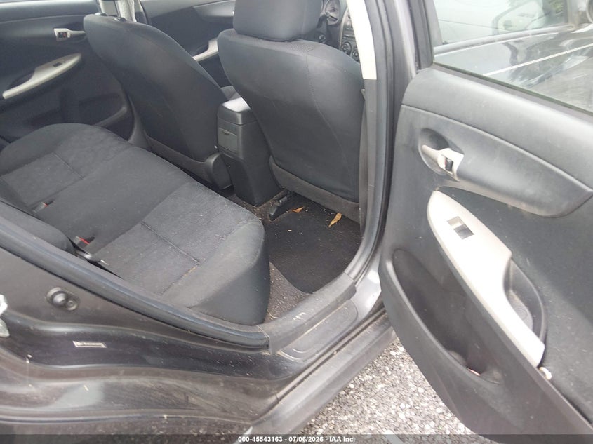 2010 TOYOTA COROLLA auction photo 8