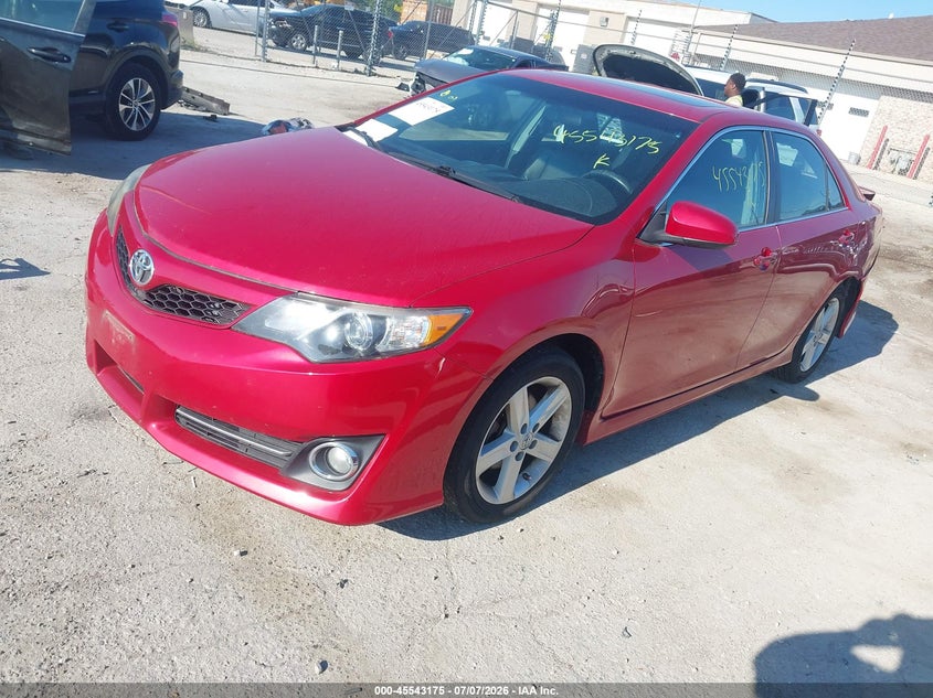 2013 Toyota Camry, Rear, IAAI, VIN 4T1BF1FK3DU677673 — photo 2