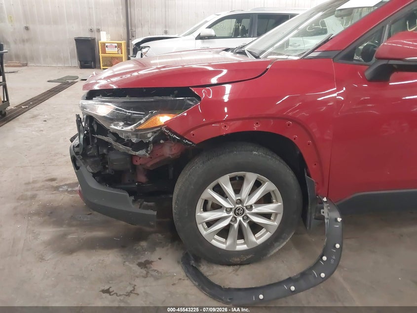 2022 Toyota Corolla Cross Le VIN: 7MUBAABG7NV032315 Lot: 45543225