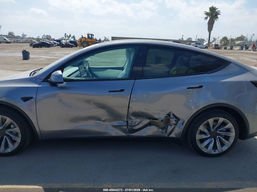 2026 Tesla Model Y All-Wheel Drive/Long Range Launch Series/Premium All-Wheel Drive VIN: 7SAYGDEE1TF439758 Lot: 45543272