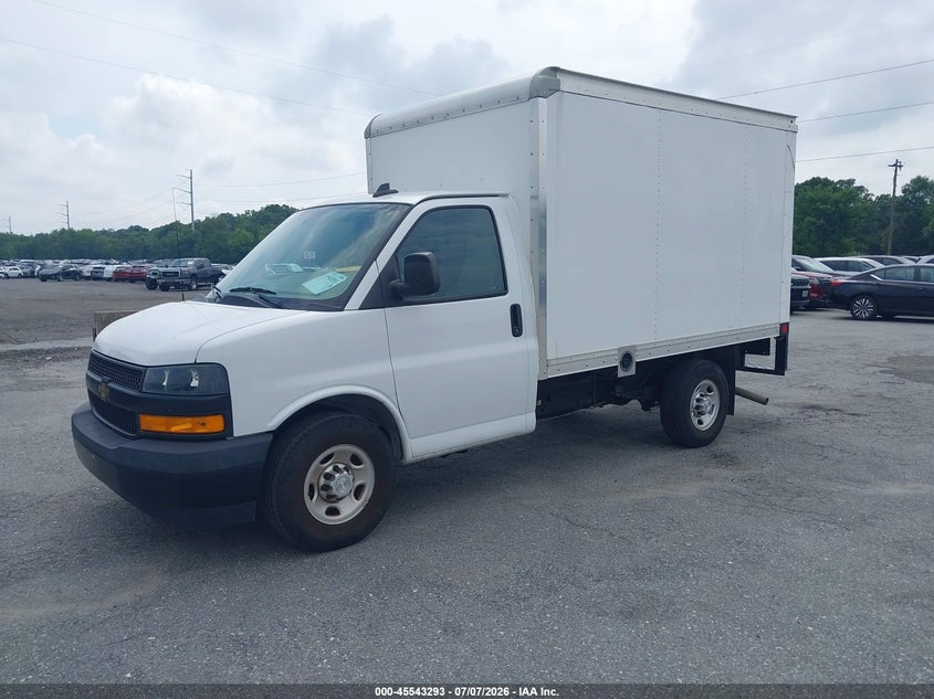 2019 CHEVROLET EXPRESS CUTAWAY 4500 auction photo 2