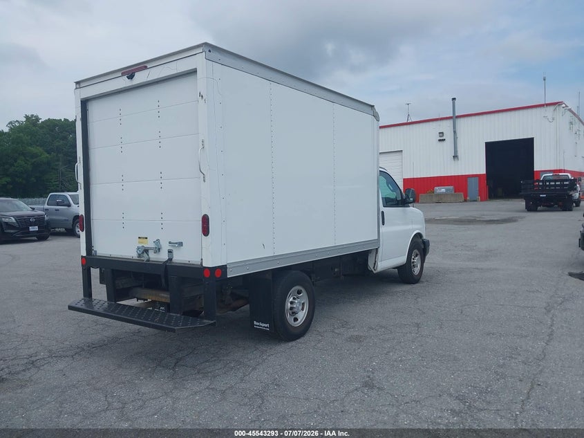 2019 CHEVROLET EXPRESS CUTAWAY 4500 auction photo 4