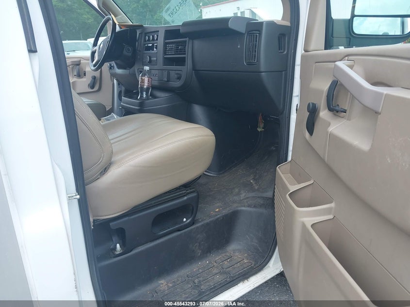 2019 CHEVROLET EXPRESS CUTAWAY 4500 auction photo 5