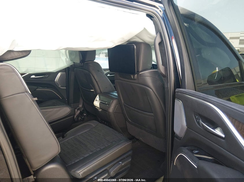 2024 CADILLAC ESCALADE ESV auction photo 8