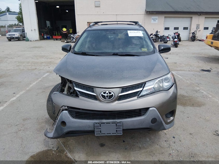 TOYOTA RAV4 - zdjęcie 13