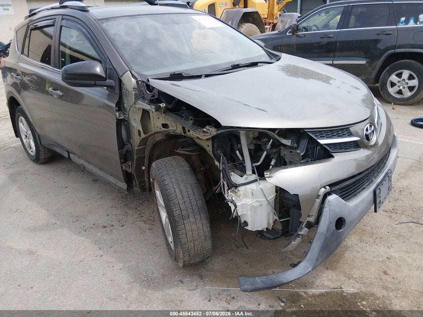 2015 TOYOTA RAV4 auction photo 6