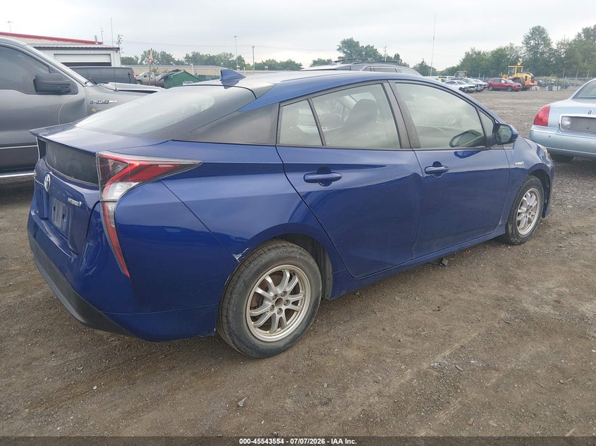 2017 TOYOTA PRIUS auction photo 4