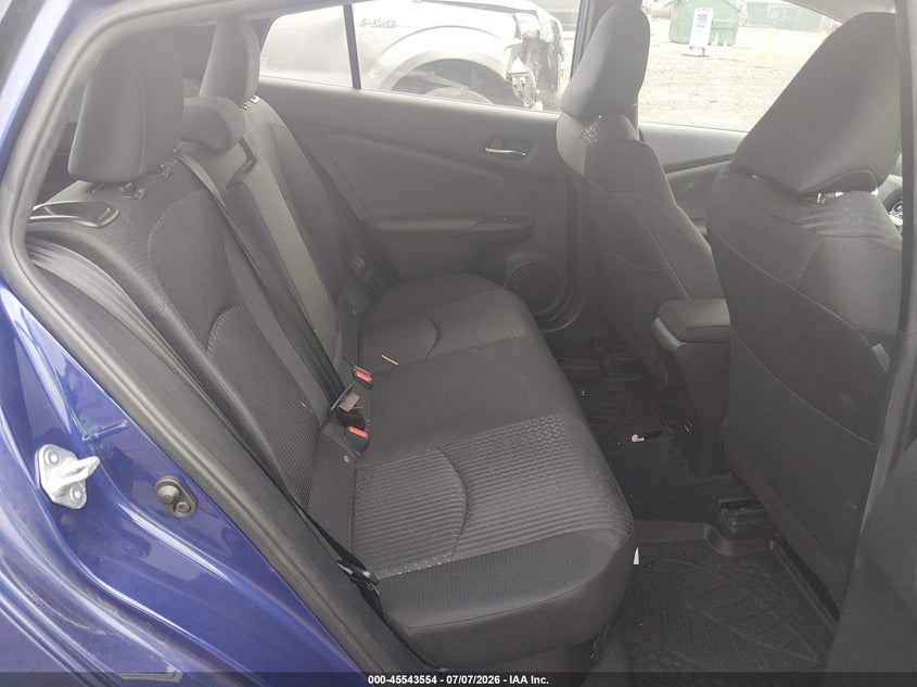 2017 TOYOTA PRIUS auction photo 8