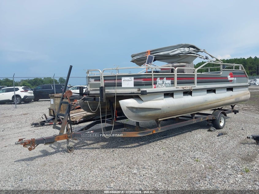 1990 SUNTRACKER PONTOON auction photo 2
