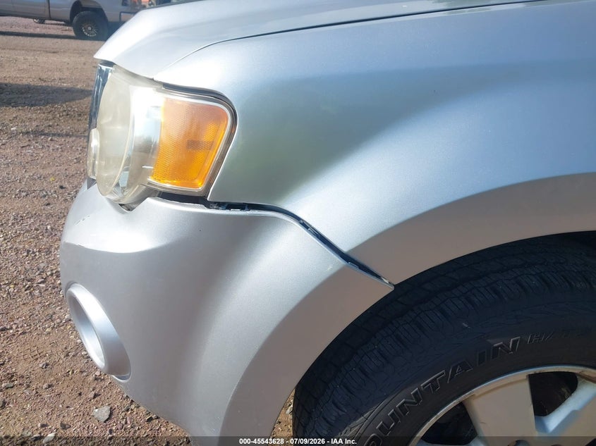 2010 FORD ESCAPE auction photo 6