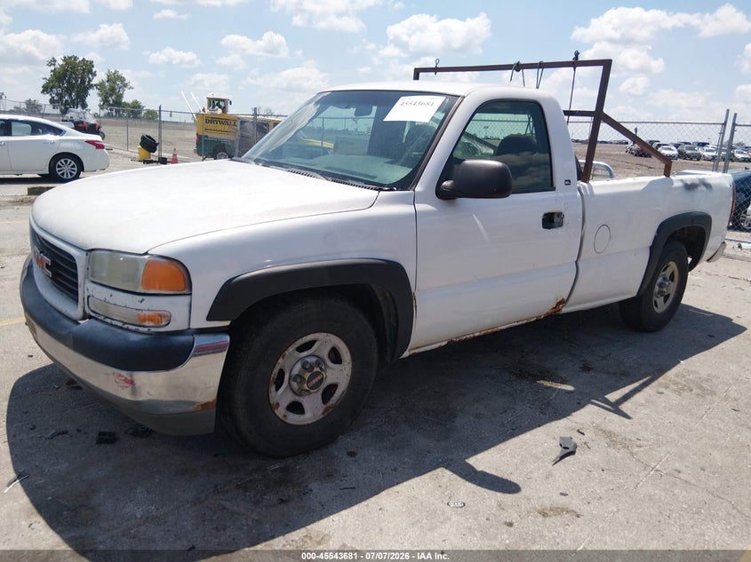 2001 GMC Sierra, Normal Wear & Tear, IAAI, VIN 1GTEC14W51Z299077 — photo 2