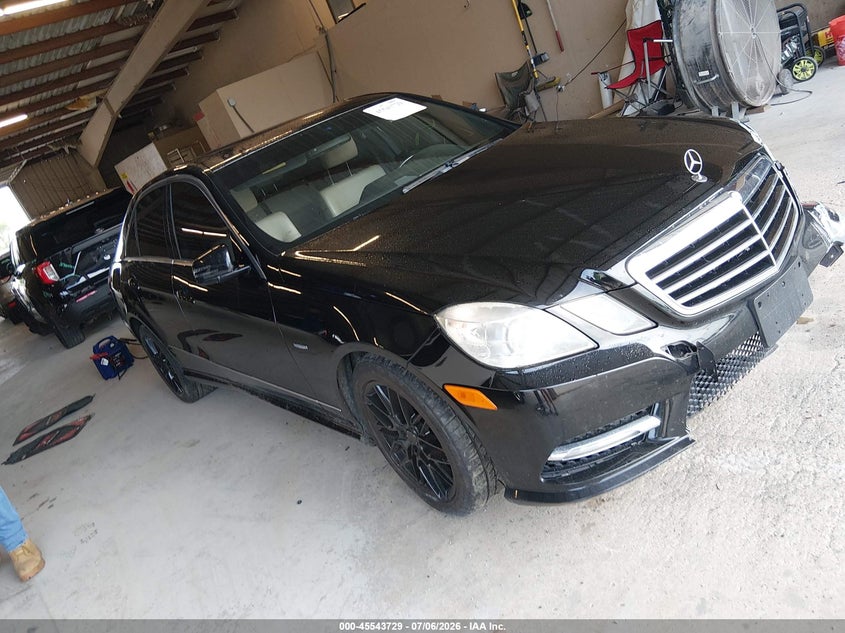 2012 MERCEDES-BENZ E 350 — zdjęcie z aukcji