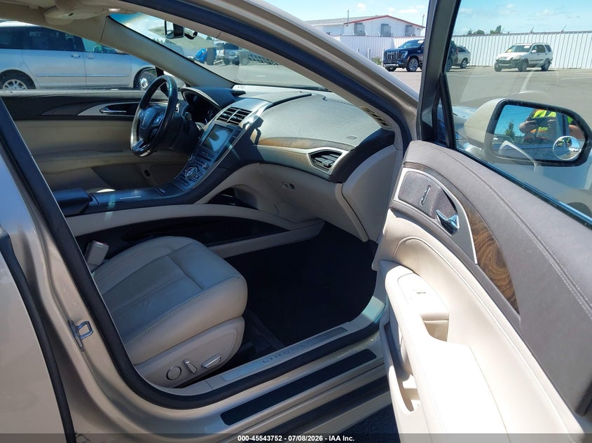 2017 LINCOLN MKZ HYBRID auction photo 5