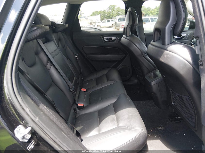 2019 Volvo Xc60 T5 Momentum VIN: LYV102RKXKB177259 Lot: 45543854