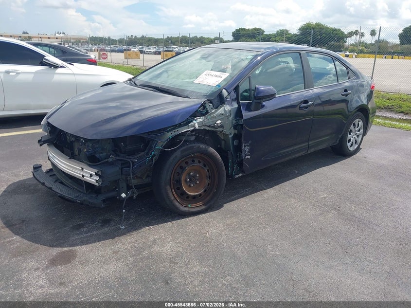 5YFEPMAE7NP284064 2022 TOYOTA COROLLA LE photo 1