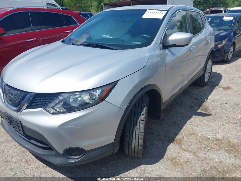 2018 NISSAN ROGUE SPORT auction photo 2