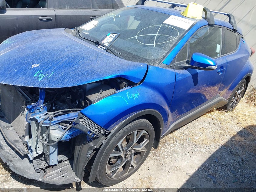 NMTKHMBXXMR138147 2021 Toyota C-Hr Xle photo 1