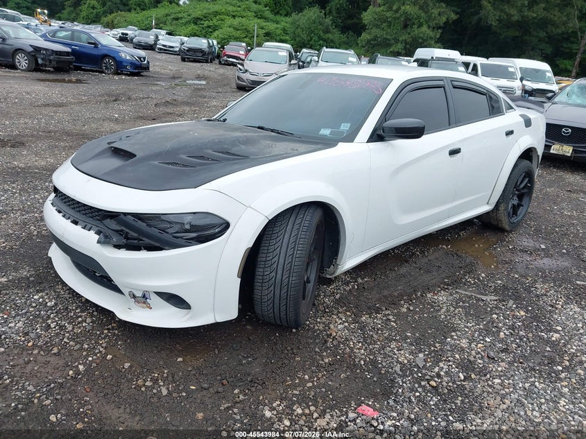 2018 Dodge Charger, Right Front, IAAI, VIN 2C3CDXJG4JH160924 — photo 2