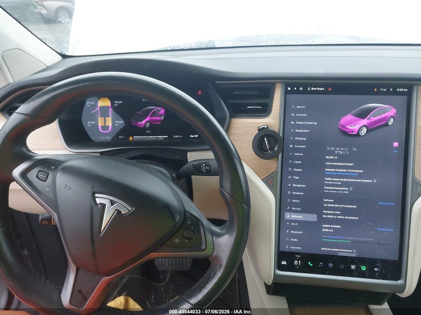 2018 Tesla Model X 100D/75D/P100D VIN: 5YJXCDE26JF102297 Lot: 45544033