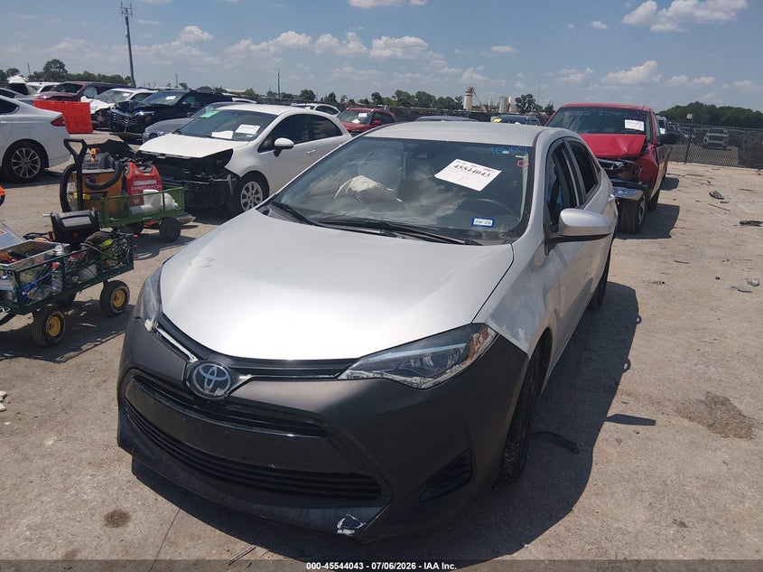 2019 TOYOTA COROLLA auction photo 2