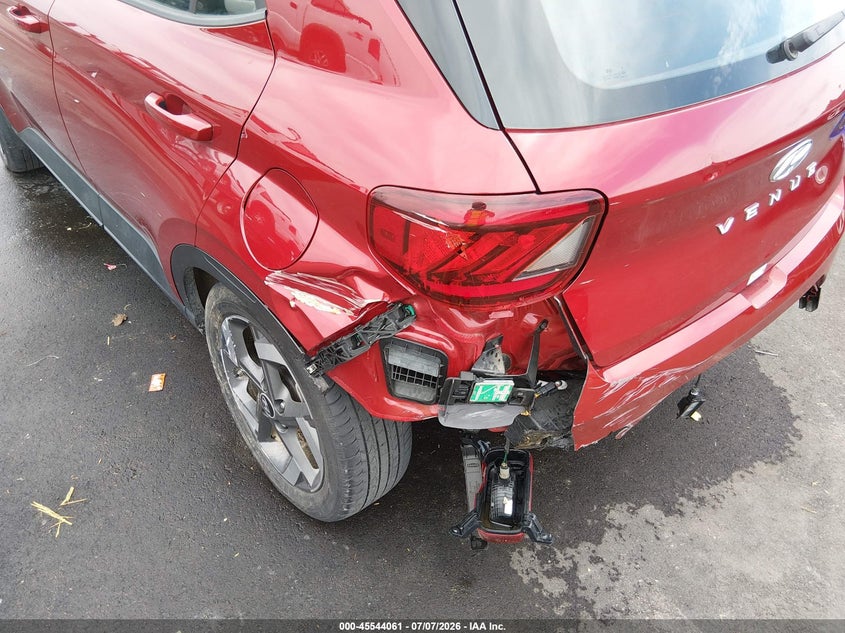 2024 Hyundai Venue Limited VIN: KMHRC8A39RU337127 Lot: 45544061