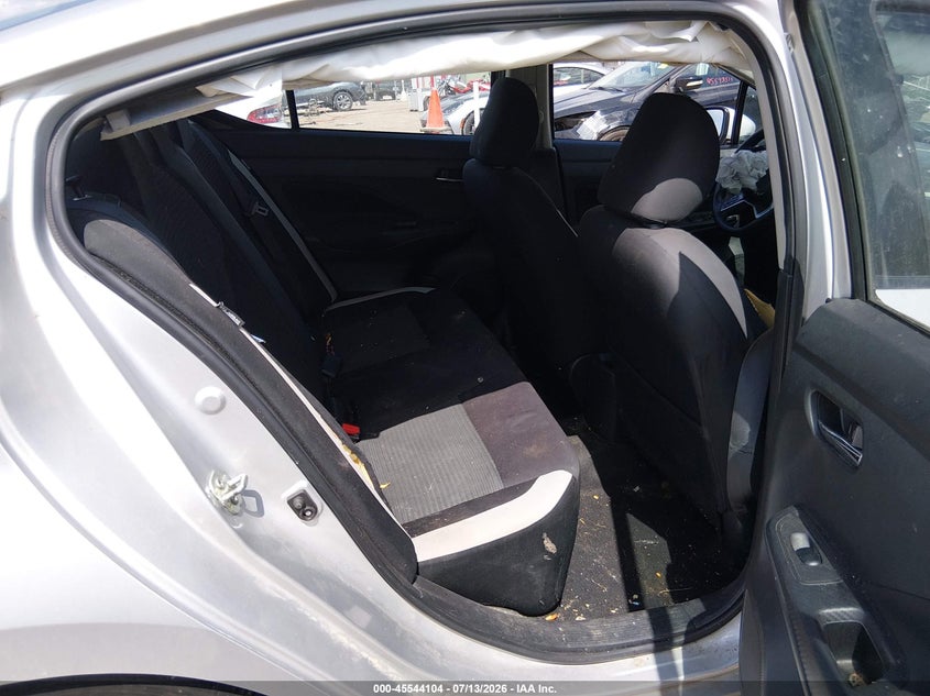 2021 NISSAN VERSA SEDAN 1.6L I-4 DOHC, VVT, 122HP