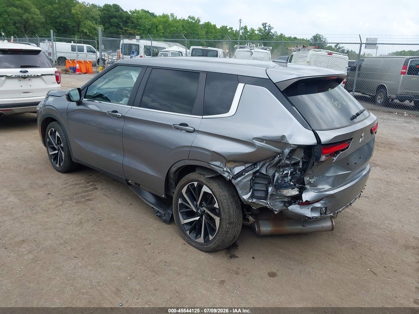 2023 MITSUBISHI OUTLANDER auction photo 3