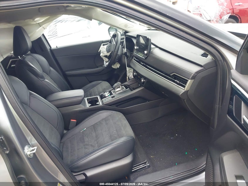 2023 MITSUBISHI OUTLANDER auction photo 5