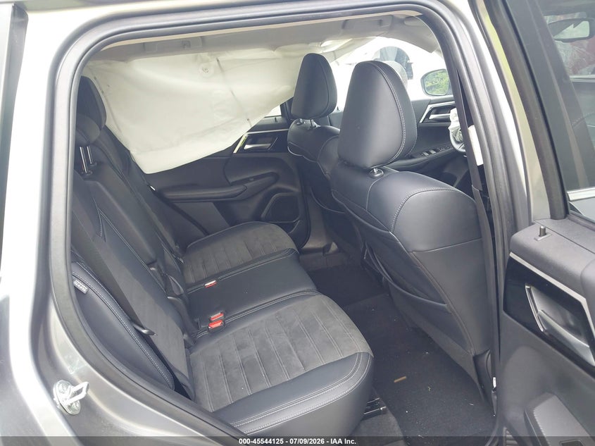 2023 MITSUBISHI OUTLANDER auction photo 8