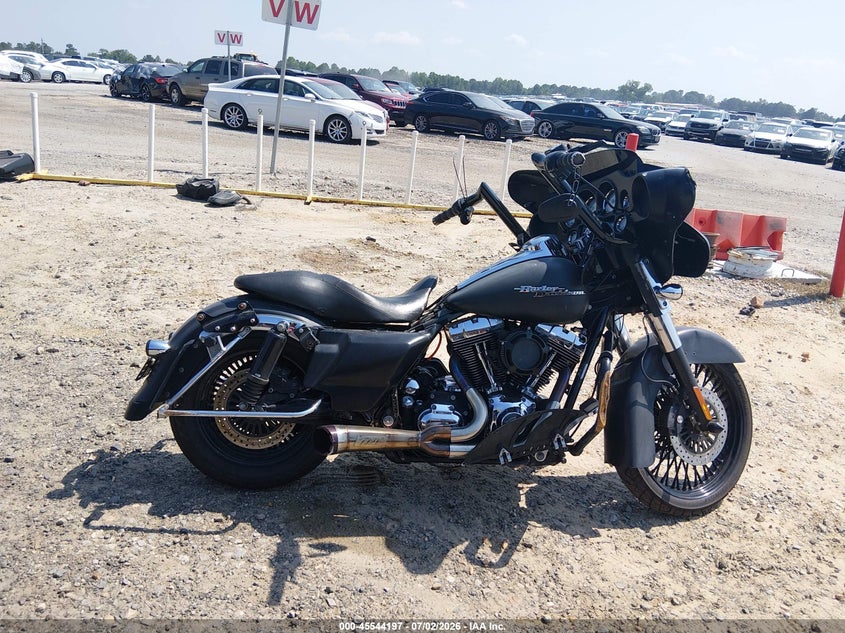 2010 Harley-Davidson Flhx VIN: 1HD1KB412AB672904 Lot: 45544197