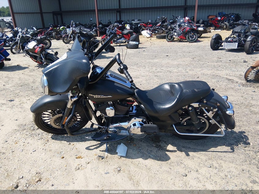 2010 Harley-Davidson Flhx VIN: 1HD1KB412AB672904 Lot: 45544197