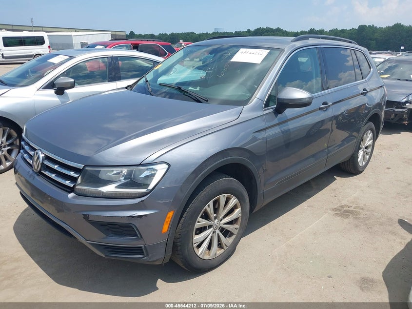 2019 VOLKSWAGEN TIGUAN auction photo 2
